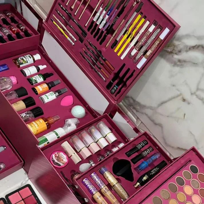 Luxury All-in-One Makeup Kit – Complete Beauty Collection
